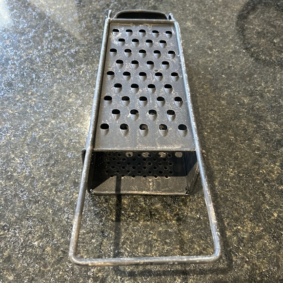 Grate pocket - Picture 4 of 6